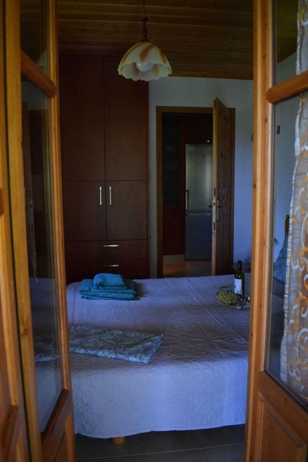Holiday Home Dionysis Khorevtón Ngoại thất bức ảnh